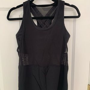 LULULEMON tank and bra!!
